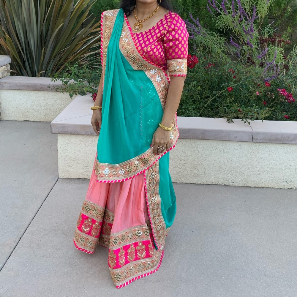 Women’s Lahenga choli/ India dress/Chaniya choli.